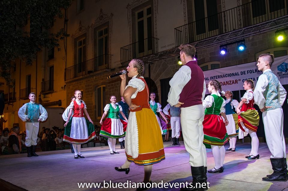 NOV - - - International Folklore festival Alegria de danzar 2021 Barcelona