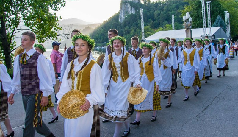 NOV - - - V. international folklore festival The Jewel of the Alps 2021 Bled