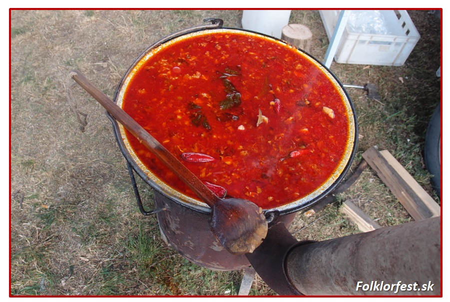 Súťaž vo varení rybacej polievky – „halászlé“ 2023 Čunovo