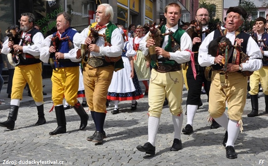 ZRUEN - - - 24. mezinrodn dudck festival 2020 Strakonice